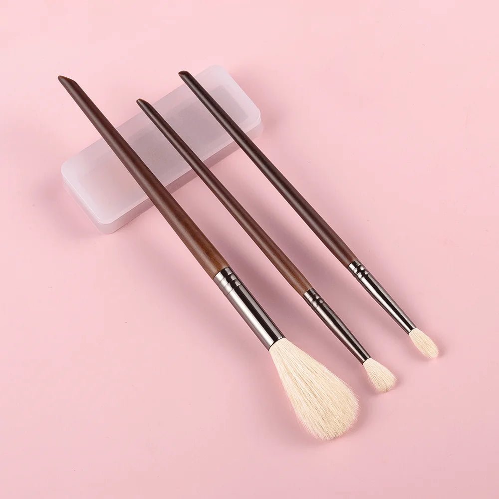 BETHY BEAUTY Smudge Makeup brushes 3PCS Natural Goat Hair Eyeshadow Detail and Highlight Blending Beauty Cosmetic Brushes - TouchGuard
